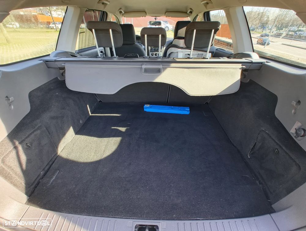 Ford Focus SW 1.4 Trend - 17