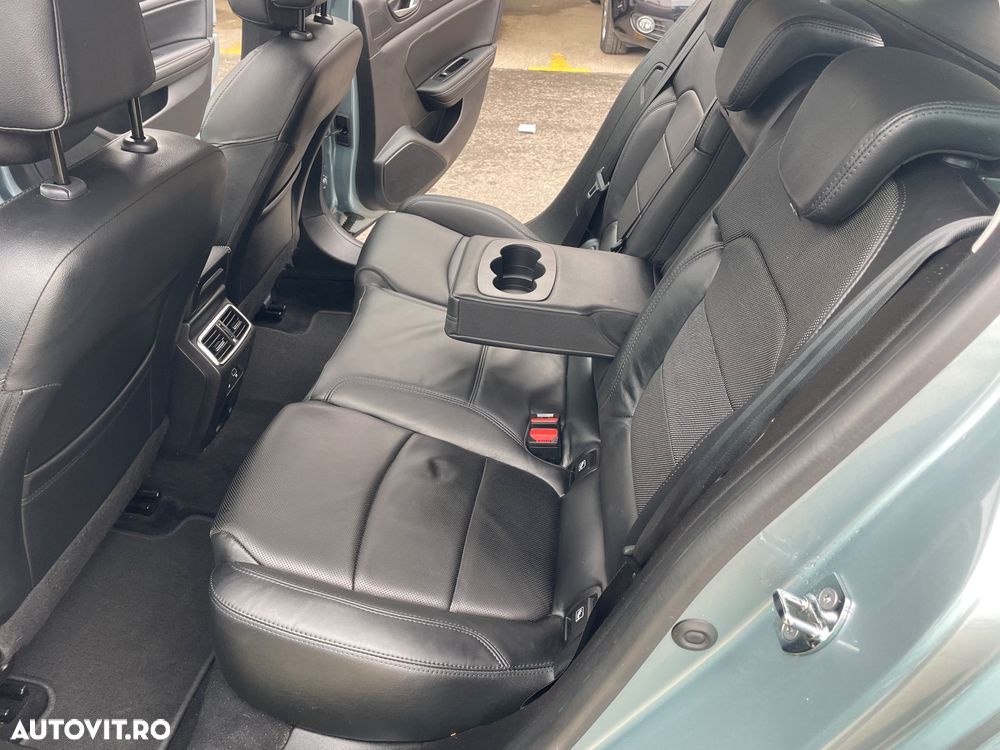 Renault Megane E-TECH Plug-in 160 INTENS - 22