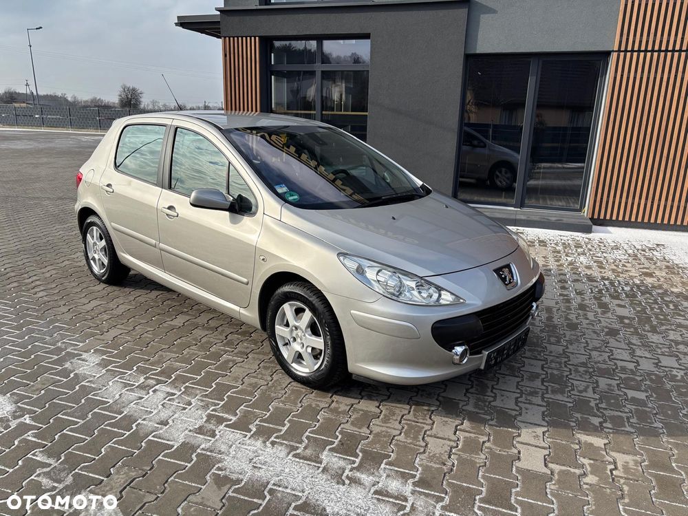 Peugeot 307 1.4 XR - 1