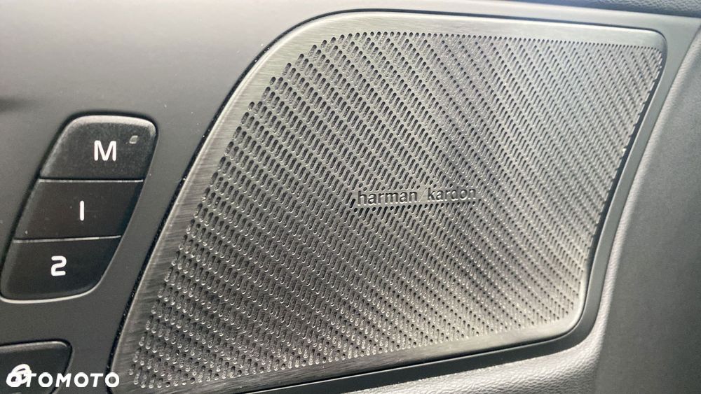 Volvo V60 B4 D R-Design - 17