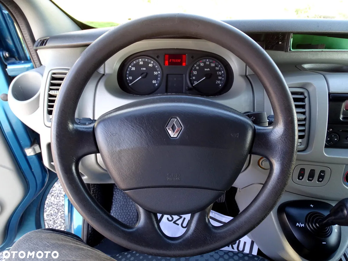 Renault Trafic L1H1 Passenger Quickshift - 18