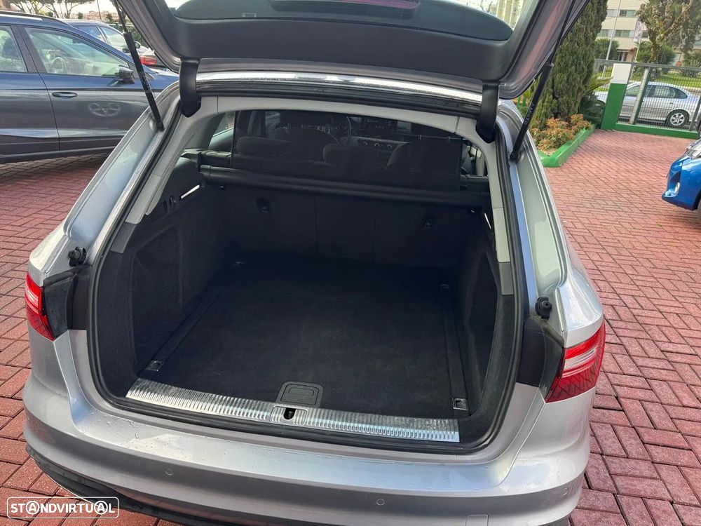 Audi A4 Avant 35 TDI S tronic - 11