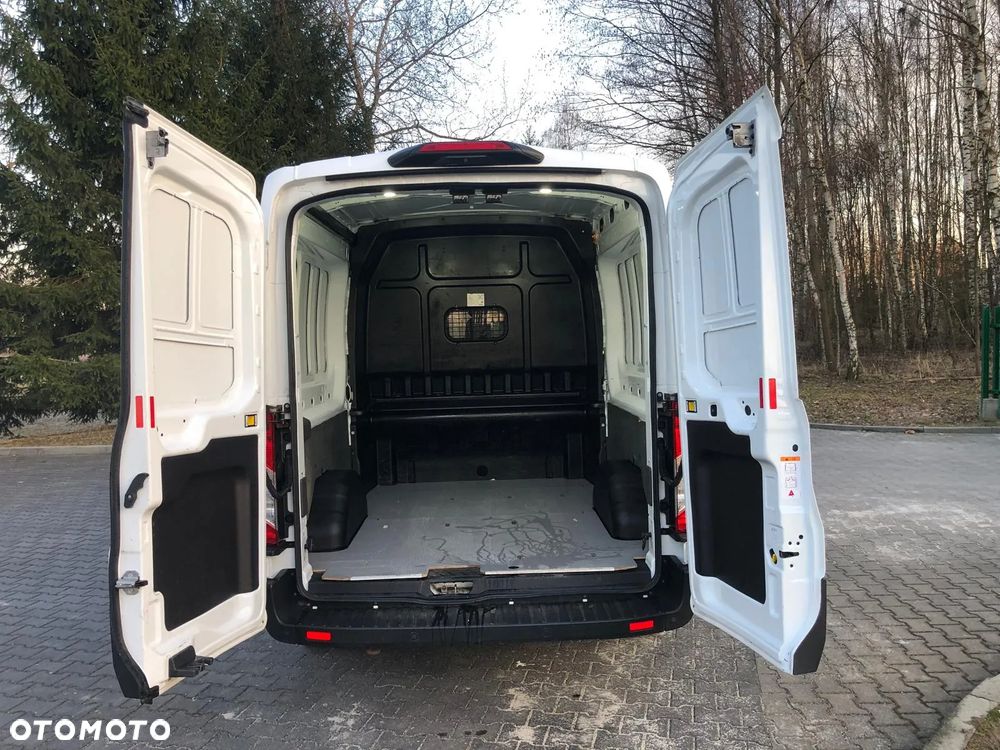 Ford Transit L2H3 VA Limited - 13