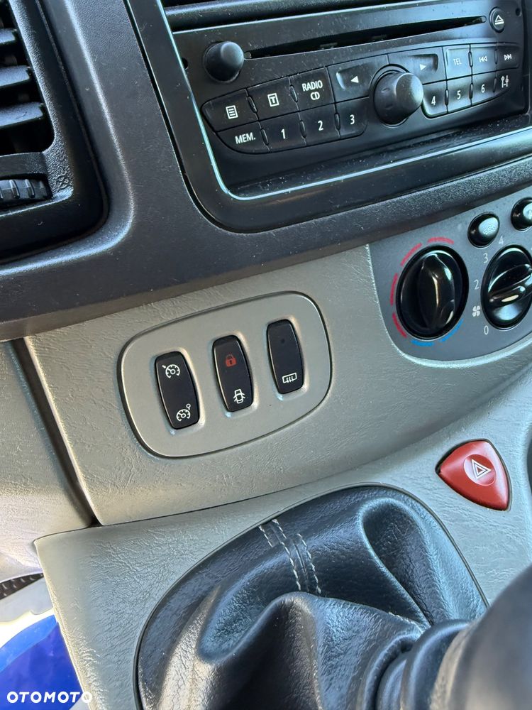 Renault trafic - 16