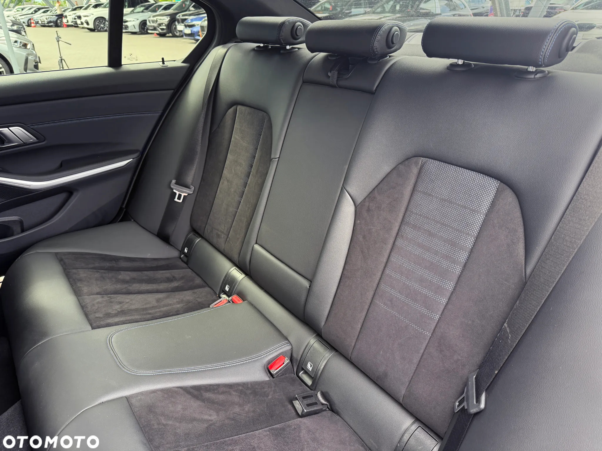 BMW Seria 3 320d M Sport - 31