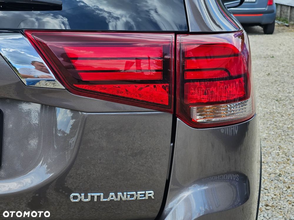 Mitsubishi Outlander 2.0 City Style 2WD - 18