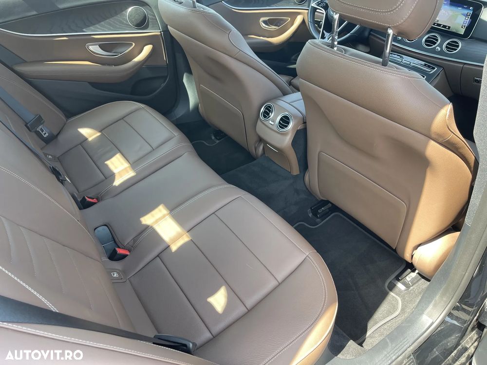 Mercedes-Benz E - 26