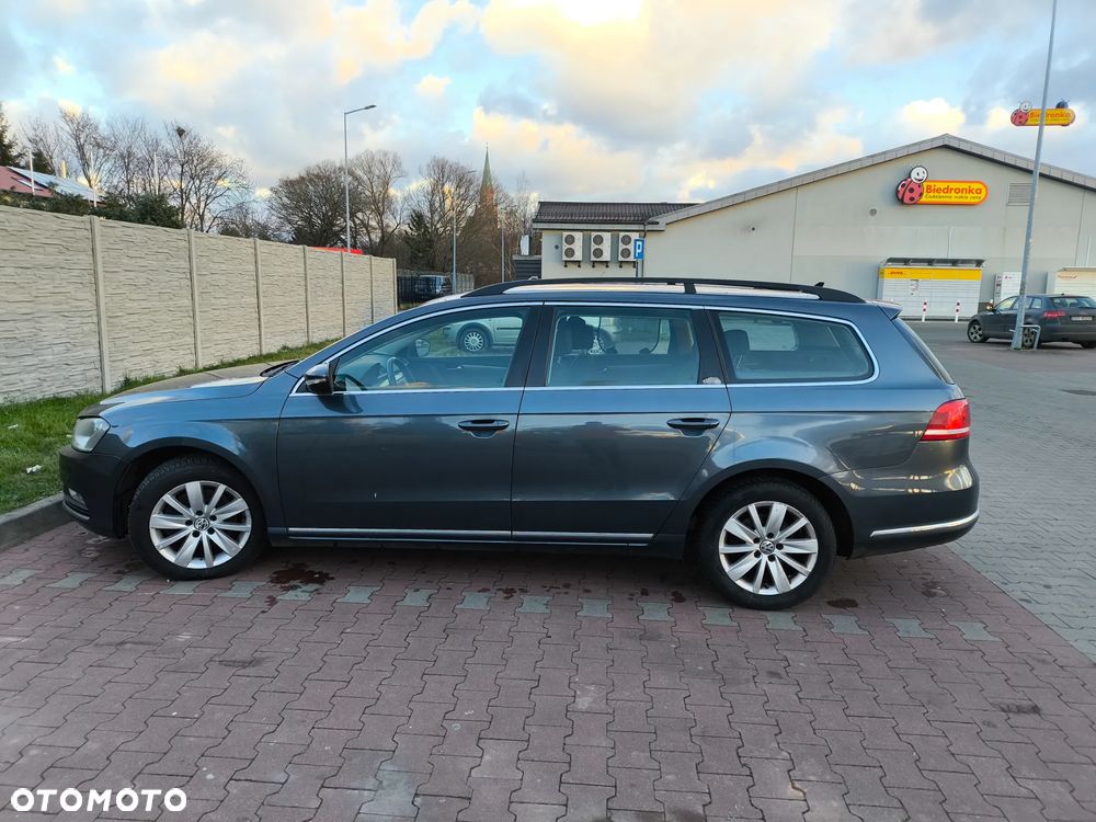 Volkswagen Passat 1.6 TDI Comfortline - 2