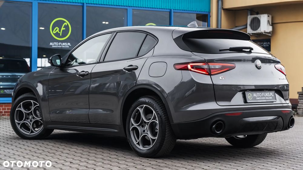 Alfa Romeo Stelvio 2.0 Turbo Sprint Q4 - 8
