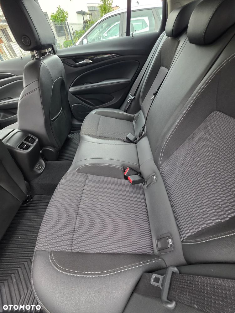 Opel Insignia 2.0 CDTI Innovation S&S - 10