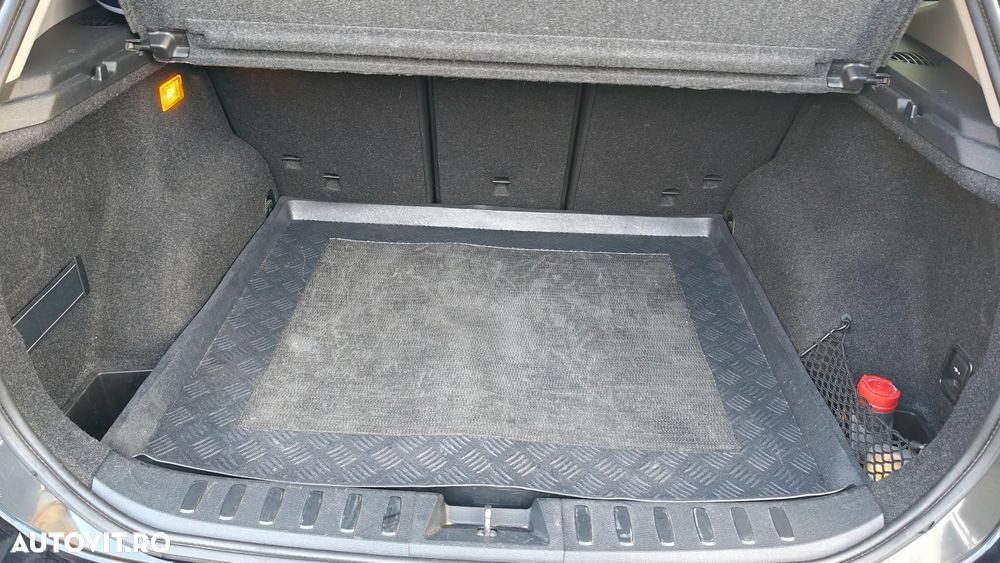 BMW X1 xDrive18d - 9