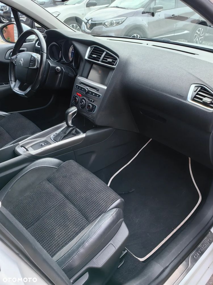 Citroën C4 1.2 PureTech Shine S&S EAT6 - 23