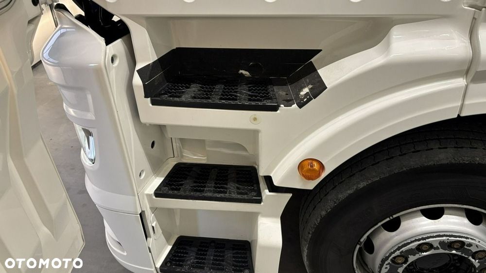 MAN TGX - 8