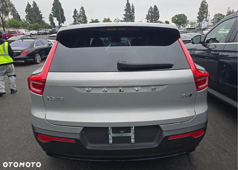 Volvo XC 40 - 6