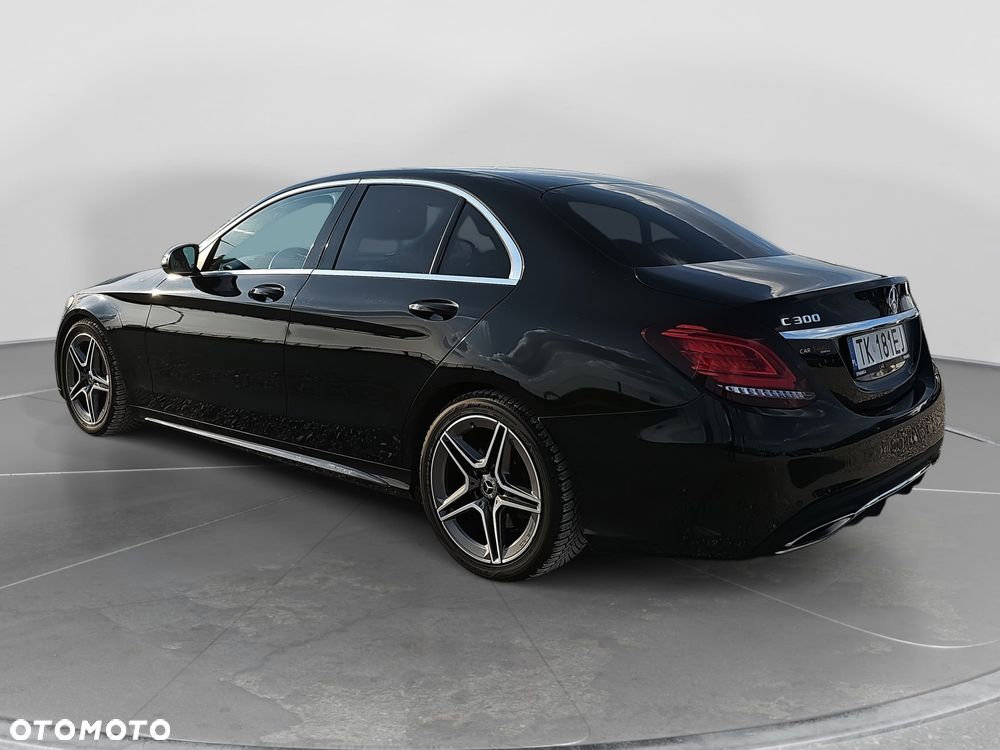 Mercedes-Benz Klasa C 300 9G-TRONIC - 6