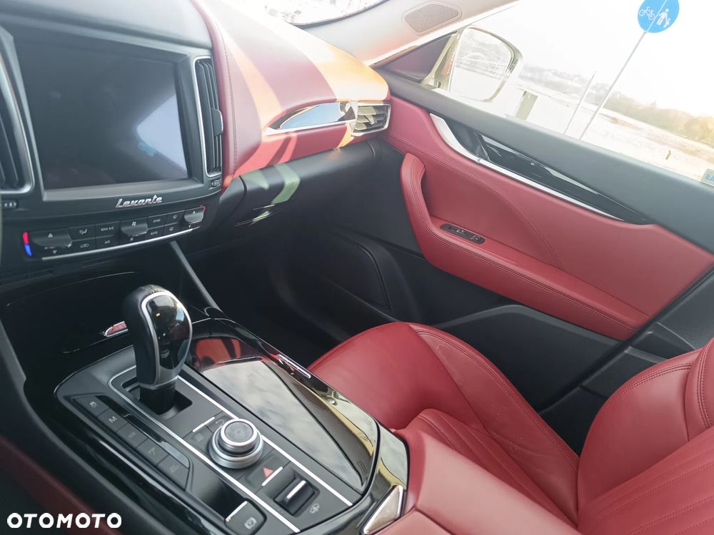 Maserati Levante Q4 - 19