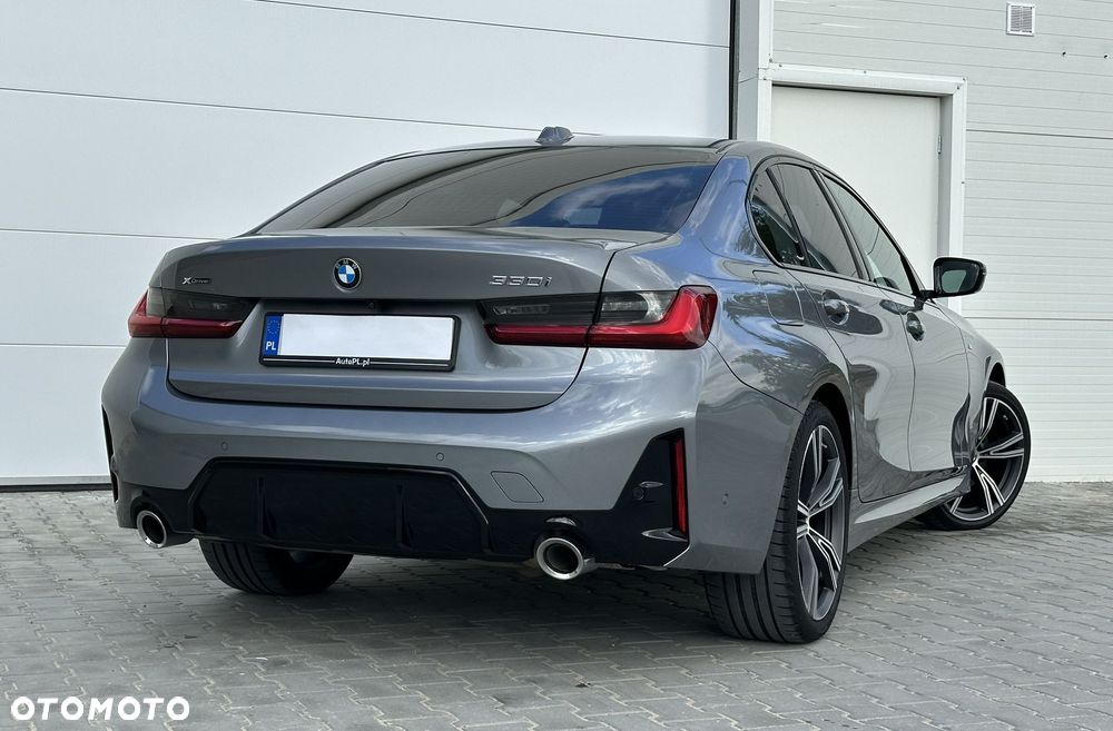 BMW Seria 3 330i xDrive M Sport sport - 3