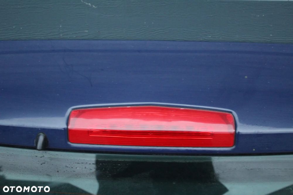 KLAPA BAGAŻNIKA OPEL ASTRA H KOMBI Y20Z - 3