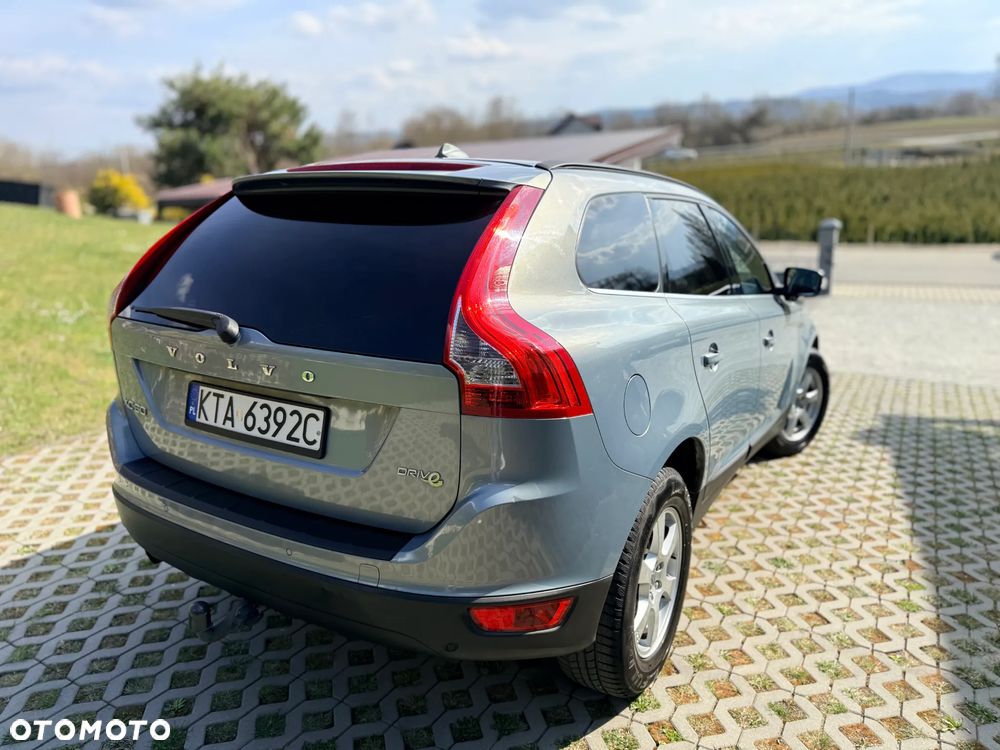Volvo XC 60 D3 Momentum - 8