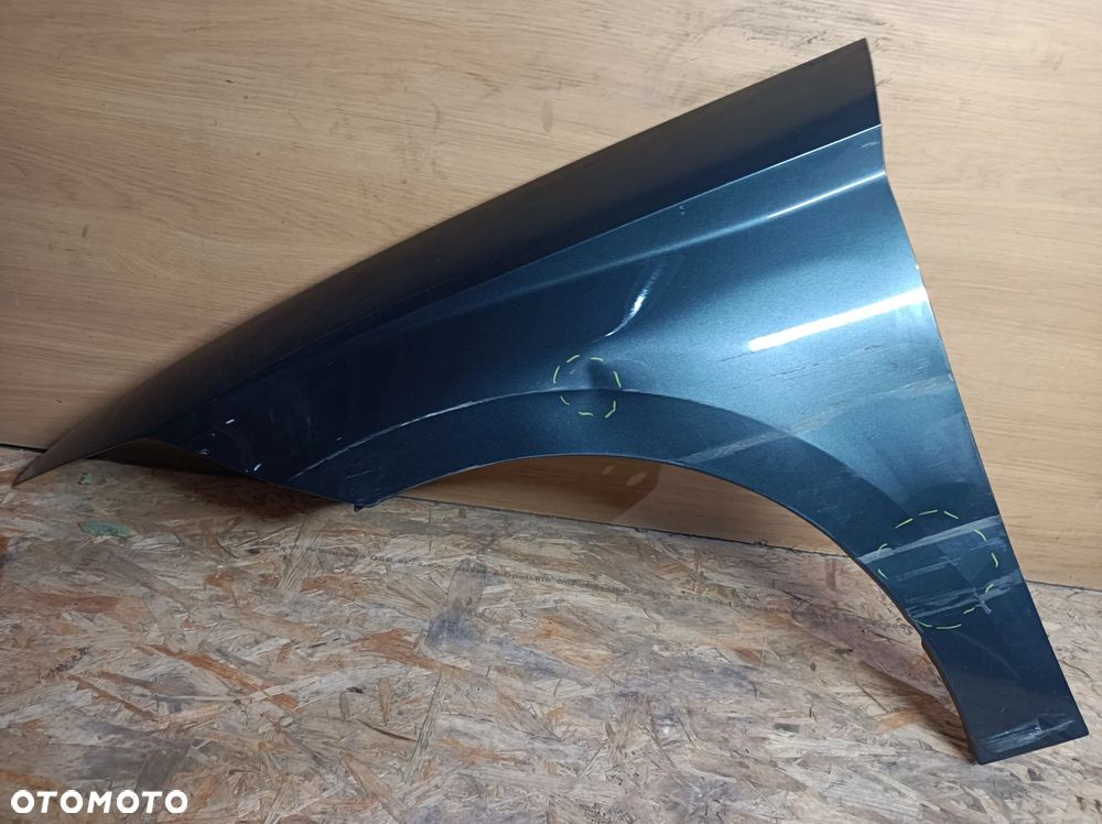 Błotnik przedni lewy Seat Ibiza V 17- 6F0821105A