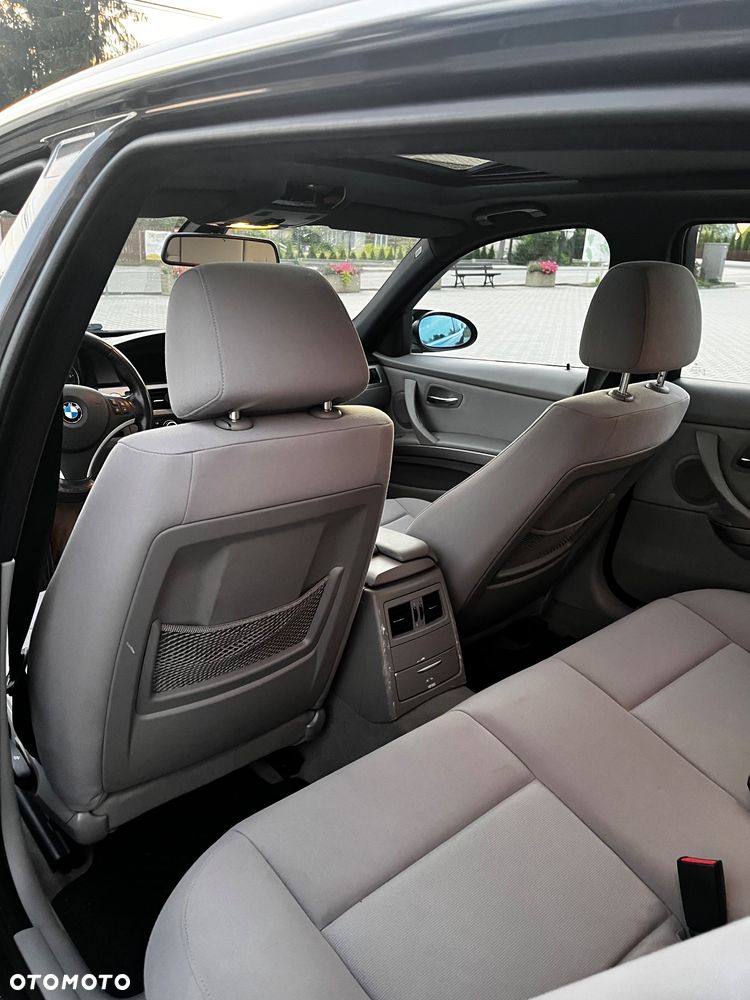 BMW Seria 3 325i xDrive - 19