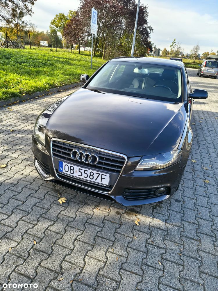 Audi A4 Limousine - 3