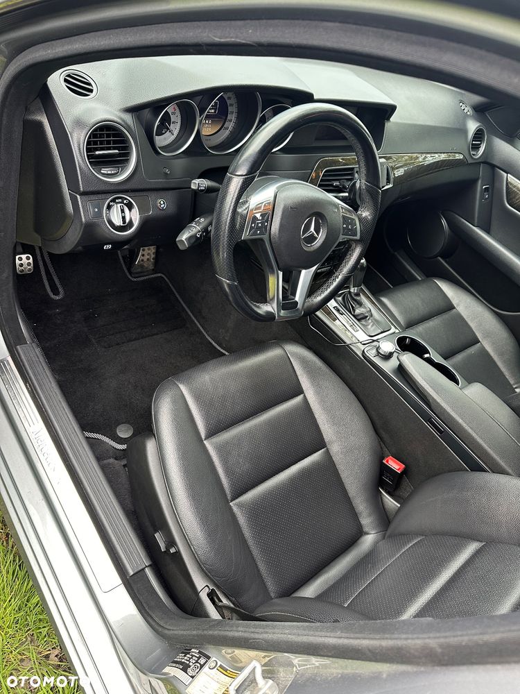 Mercedes-Benz Klasa C 280 Avantgarde 4-Matic - 9