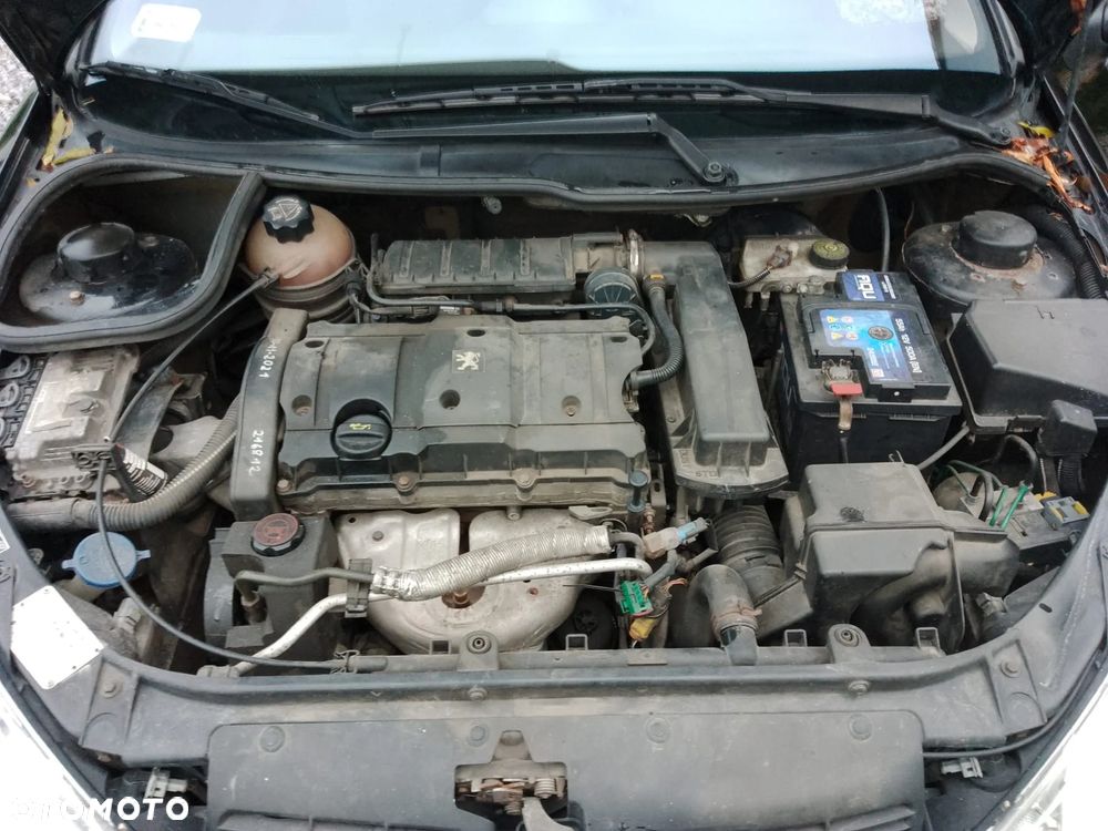 Peugeot 206 CC 110 JBL - 19