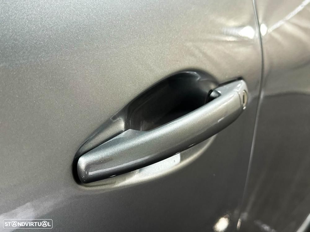 Peugeot 2008 1.6 e-HDi Allure 2-Tronic - 17