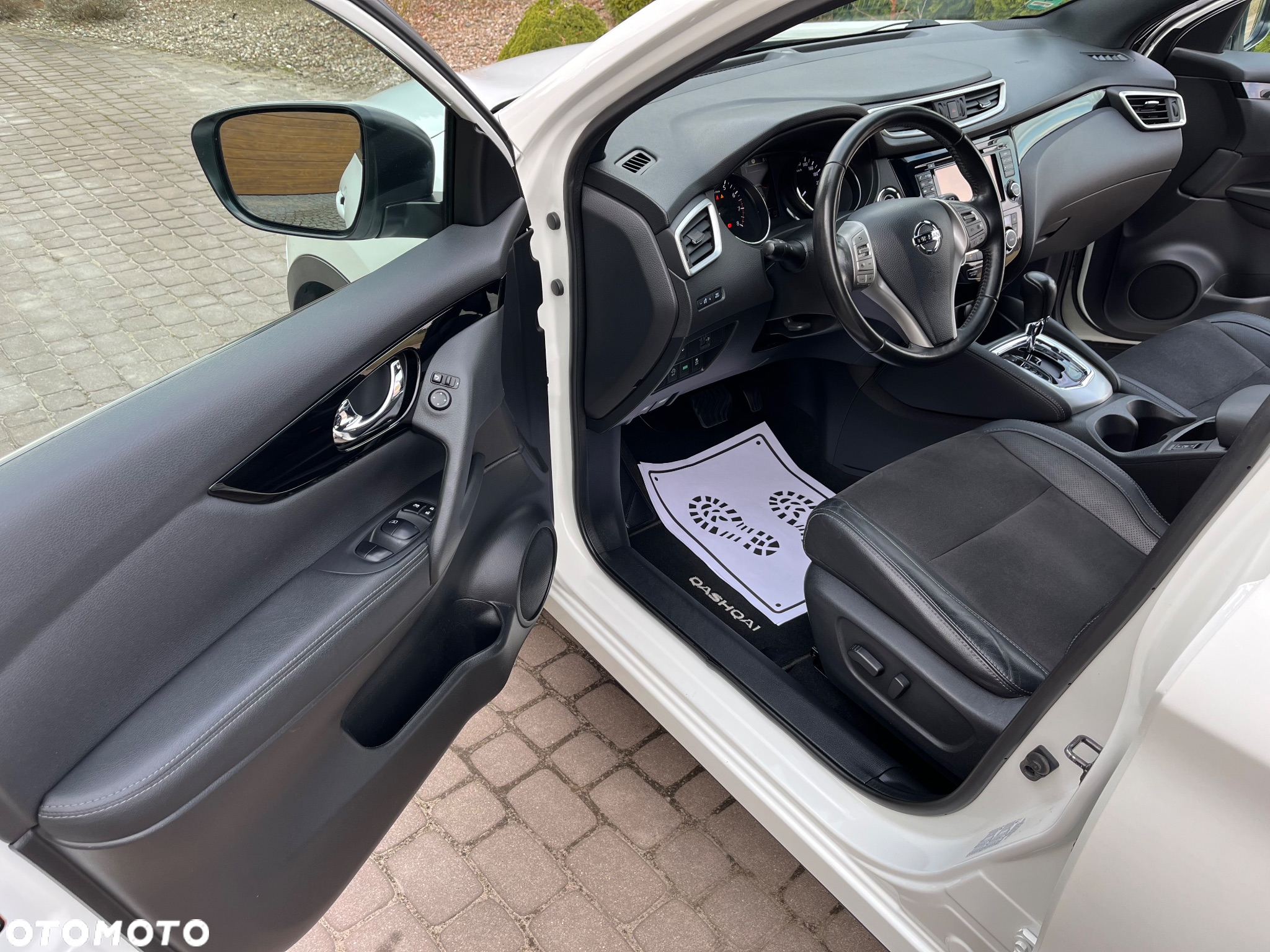 Nissan Qashqai 1.2 DIG-T Xtronic 360 - 12