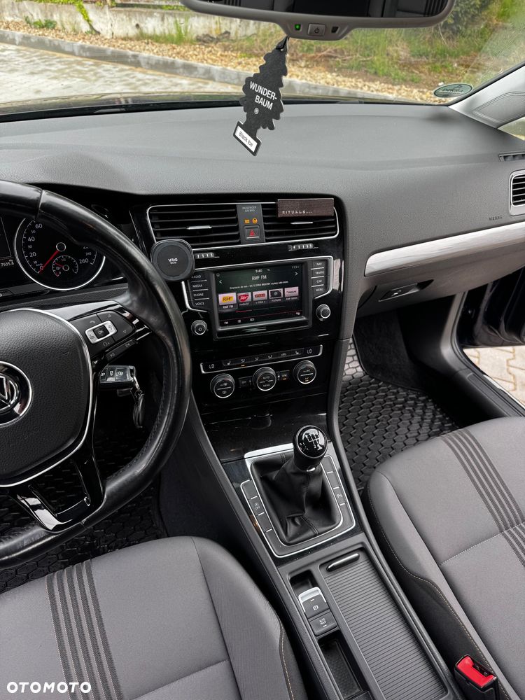 Volkswagen Golf 1.6 TDI BlueMotion Technology Allstar - 14