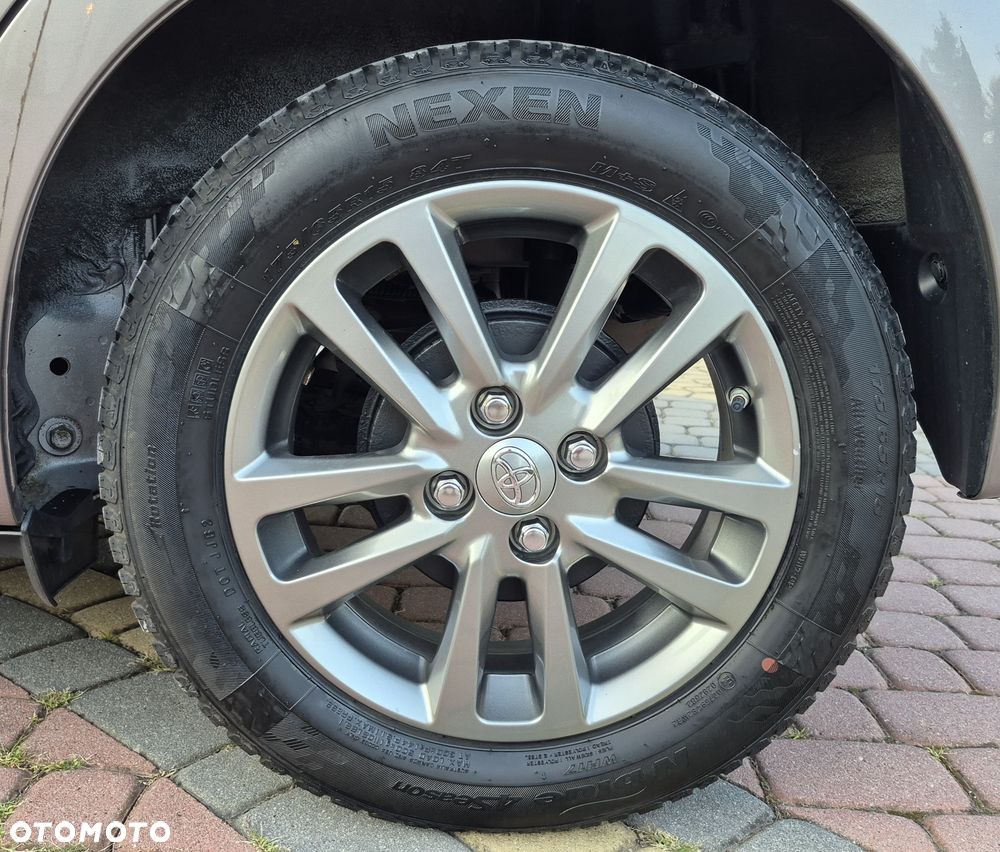 Toyota Yaris 1.33 VVT-i Life - 18