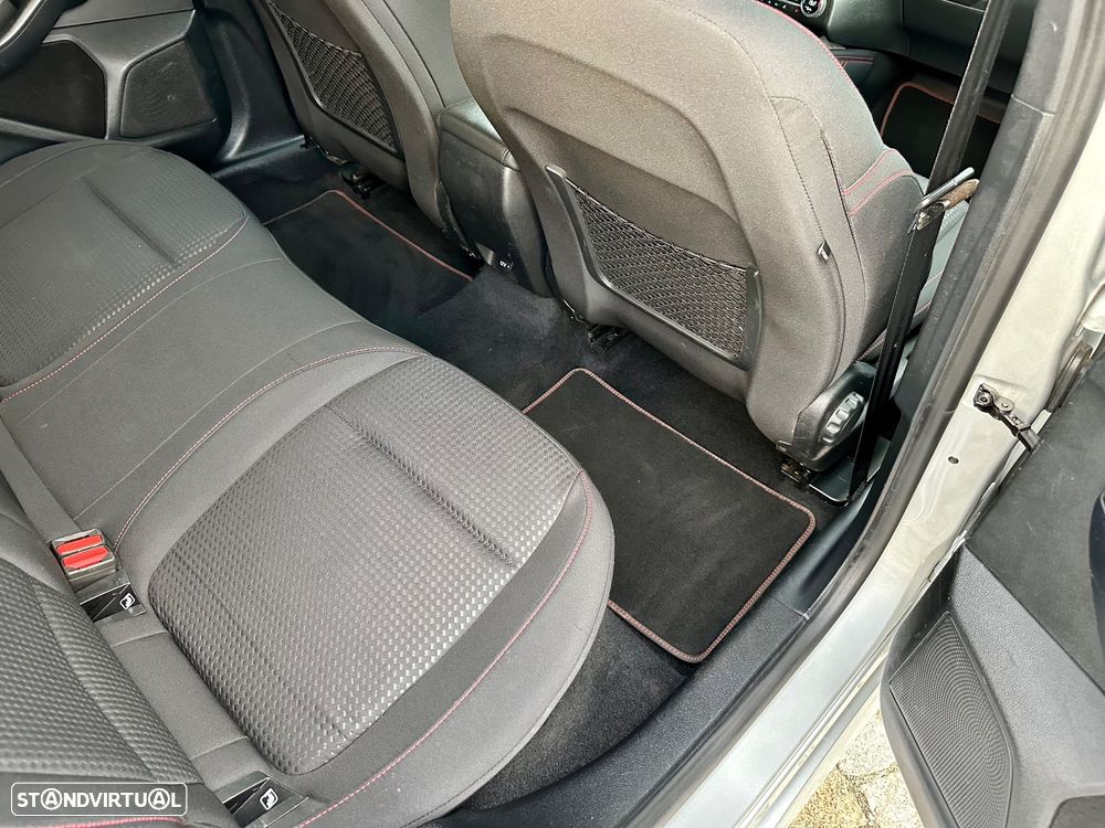 Ford Focus SW 1.0 EcoBoost Hybrid ST-LINE X - 53