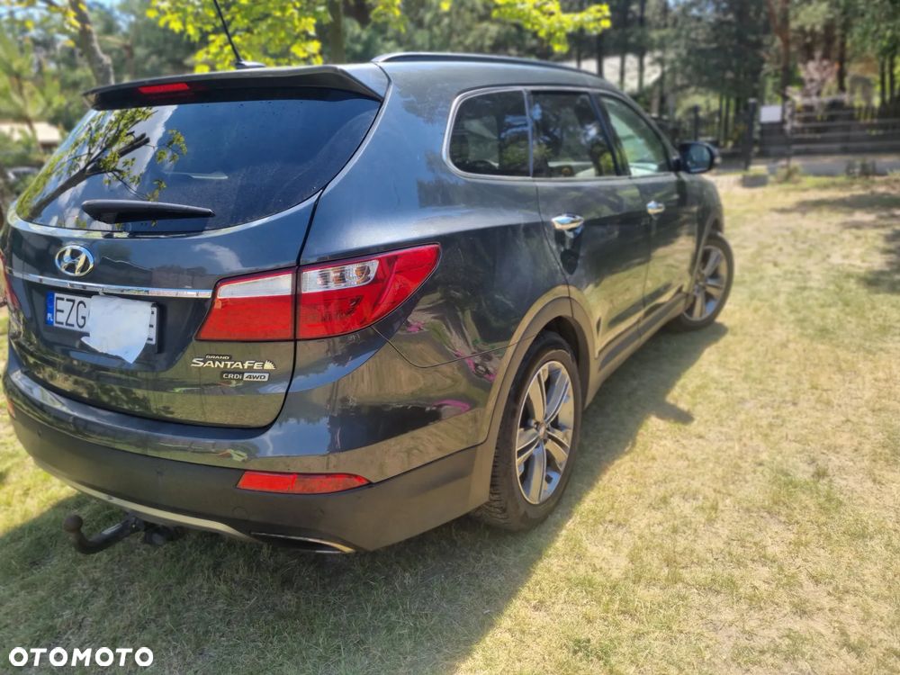 Hyundai Grand Santa Fe 2.2 CRDi Executive 7os - 4
