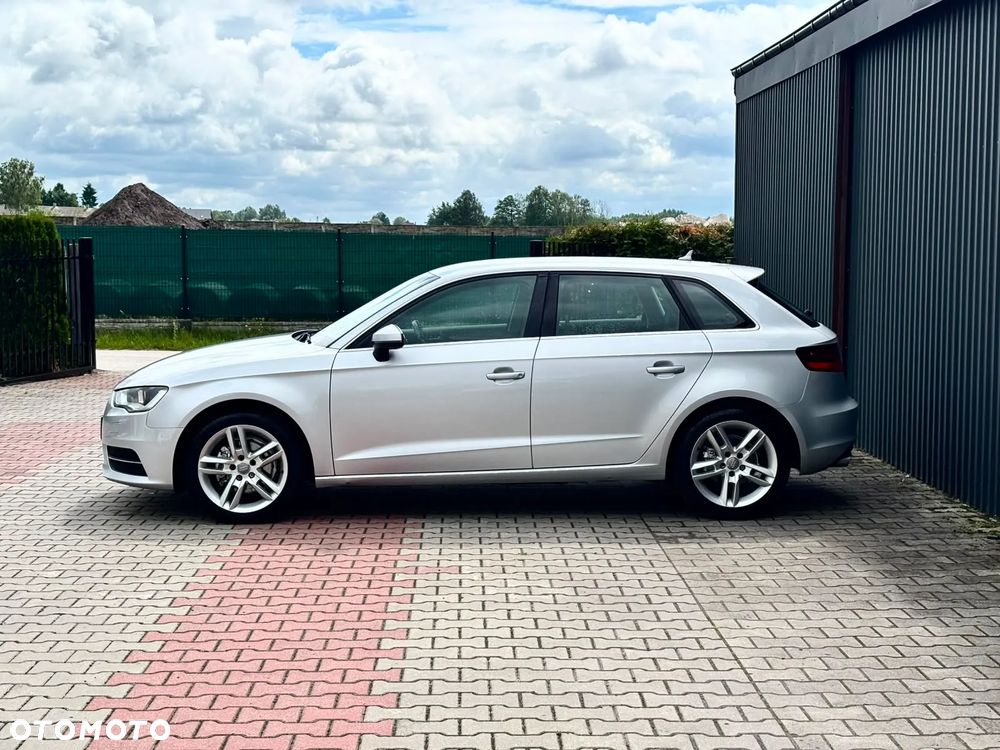 Audi A3 Sportback 2.0 TDI (clean diesel) S tronic Ambiente - 11