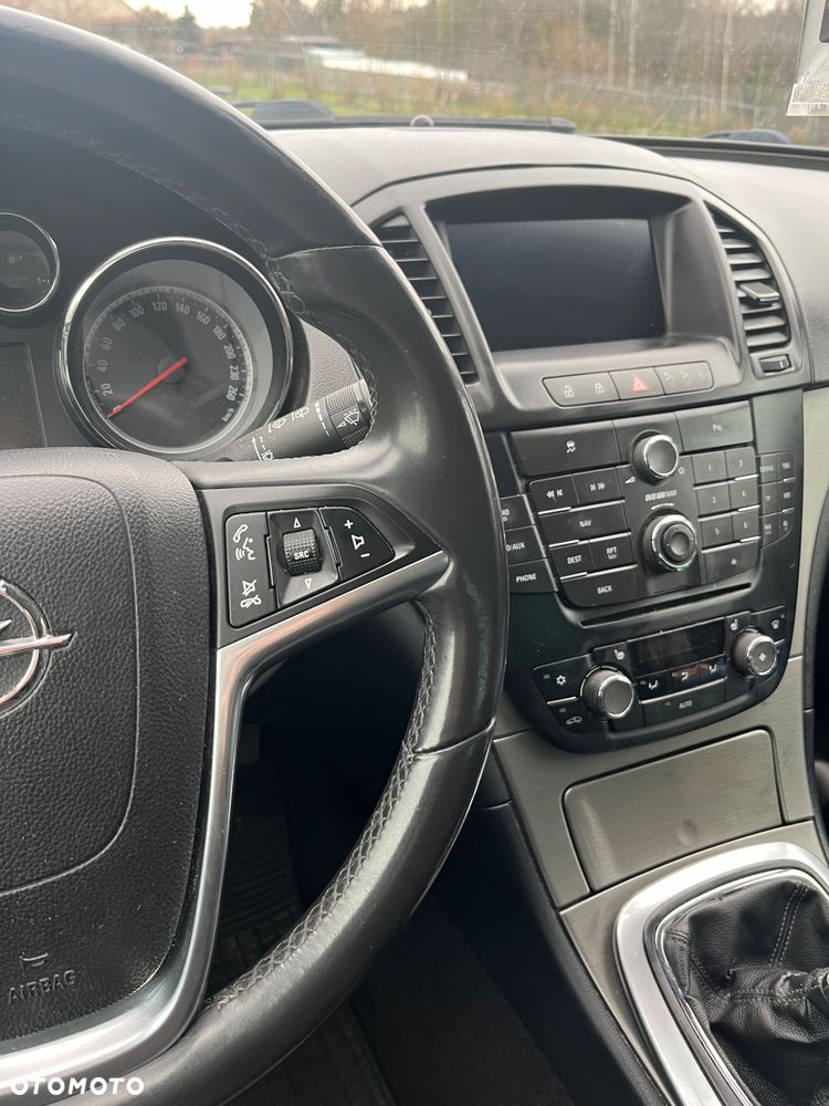 Opel Insignia - 10