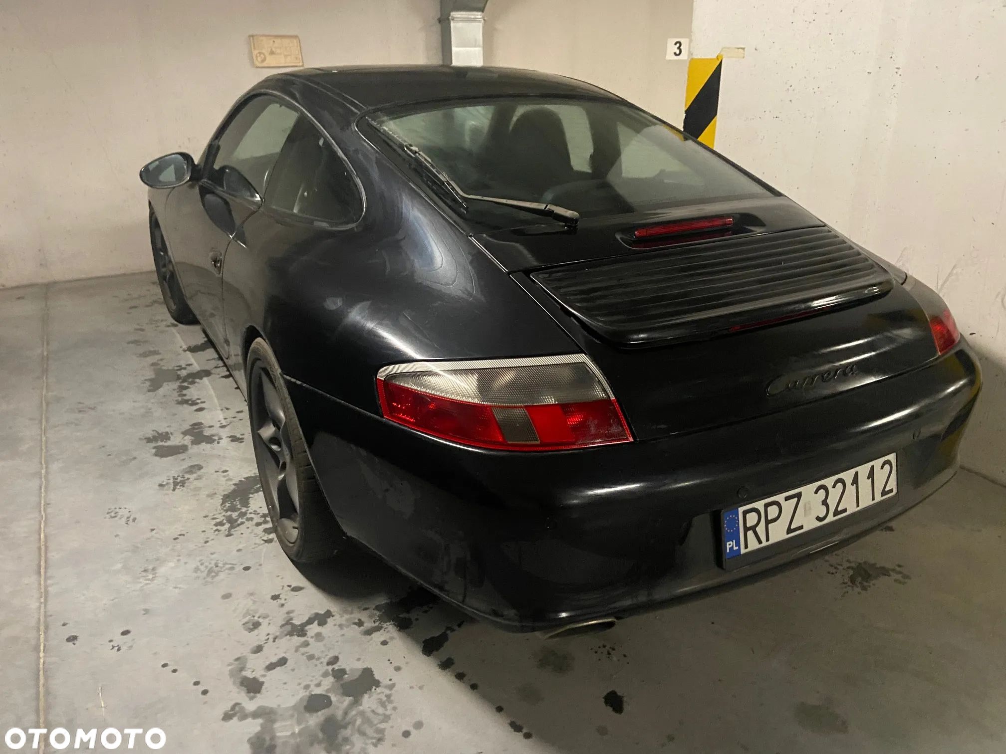 Porsche 911 Carrera - 1