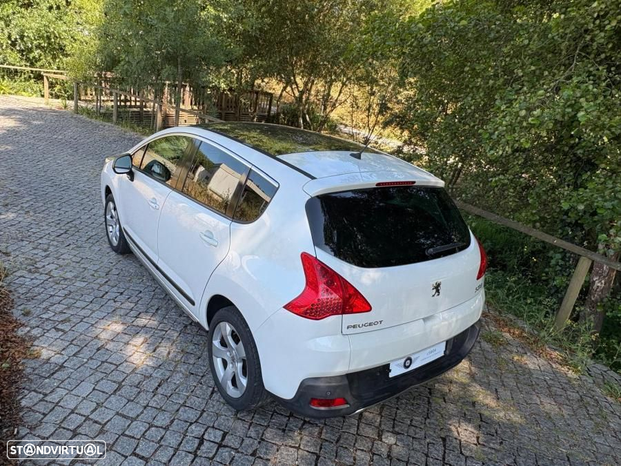 Peugeot 3008 1.6 HDi Executive - 12