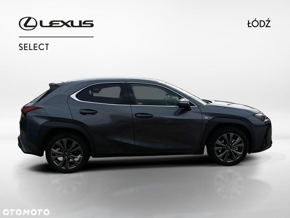 Lexus UX - 7
