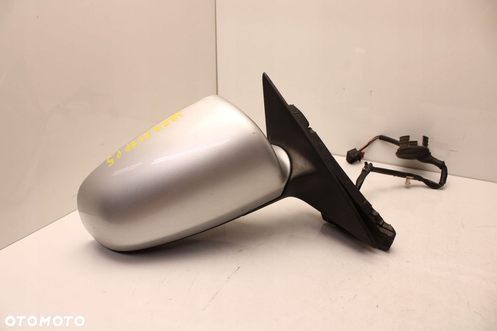 audi a3 8p 5 pin 03r- lusterko prawe zewnętrzne ly7w - 1