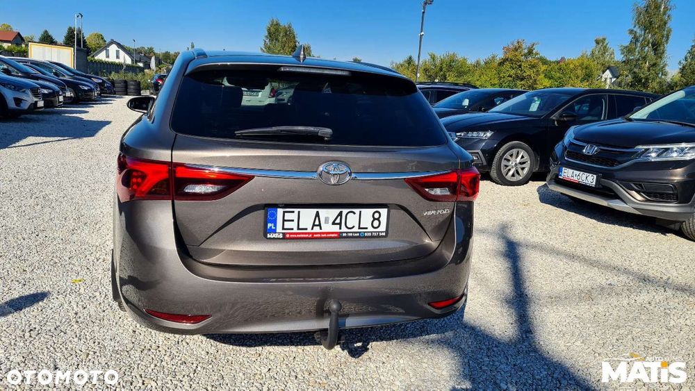 Toyota Avensis - 39