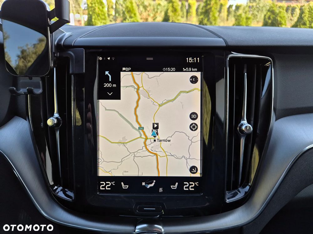 Volvo XC 60 D4 Momentum Pro - 17