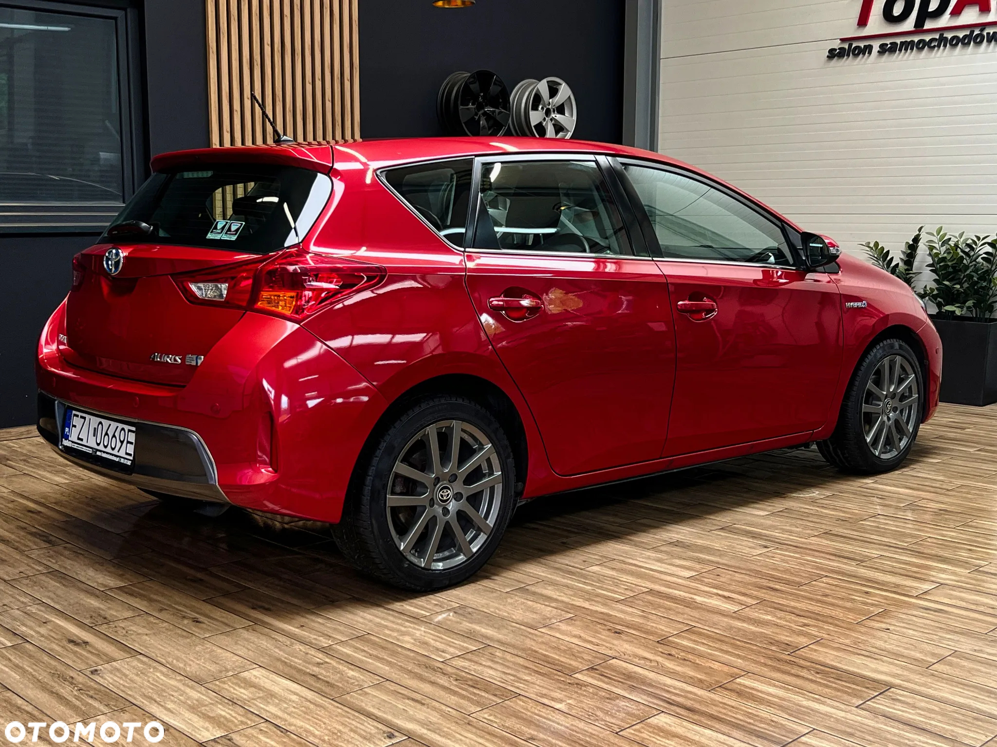 Toyota Auris 1.8 HSD Luna - 6