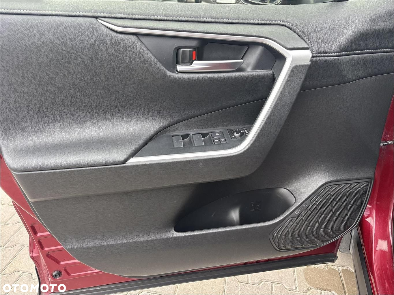 Toyota RAV4 - 10