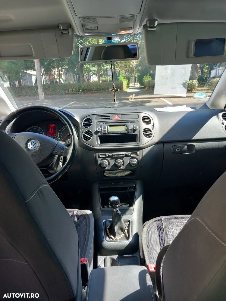 Volkswagen Golf Plus - 11