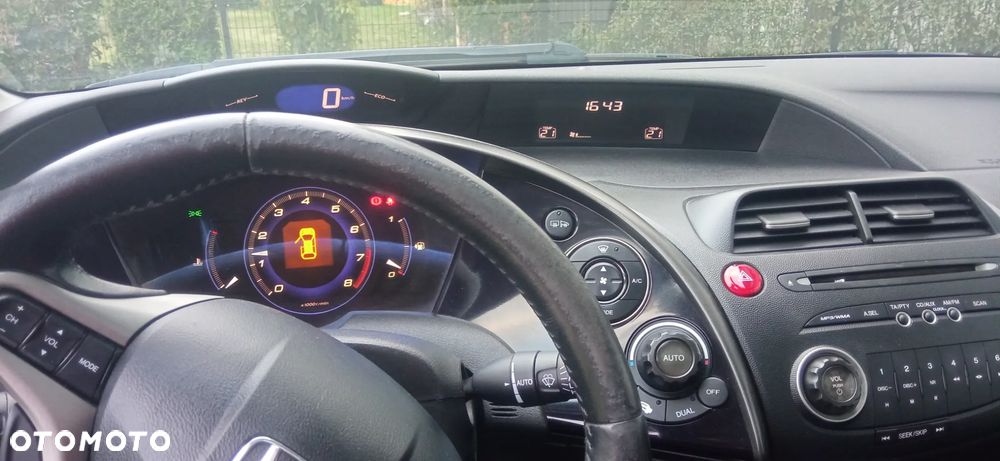 Honda Civic 1.8 Executive - 11