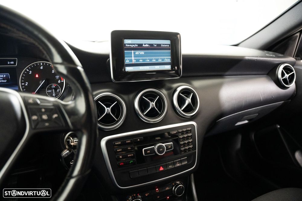 Mercedes-Benz A 180 CDI BlueEFFICIENCY - 8