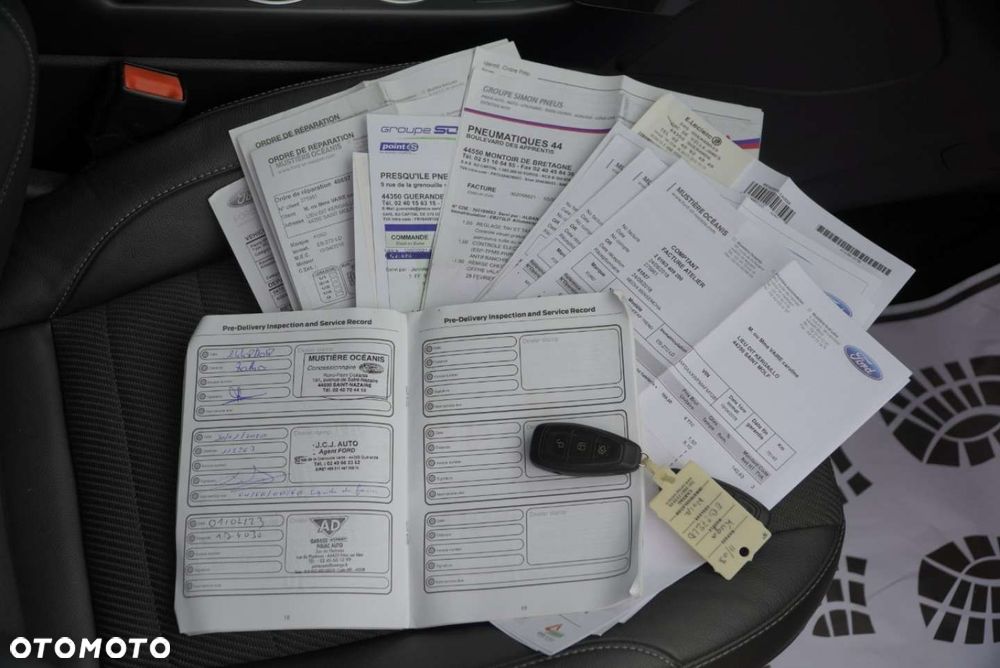 Ford Kuga 2.0 TDCi 2x4 Titanium - 23