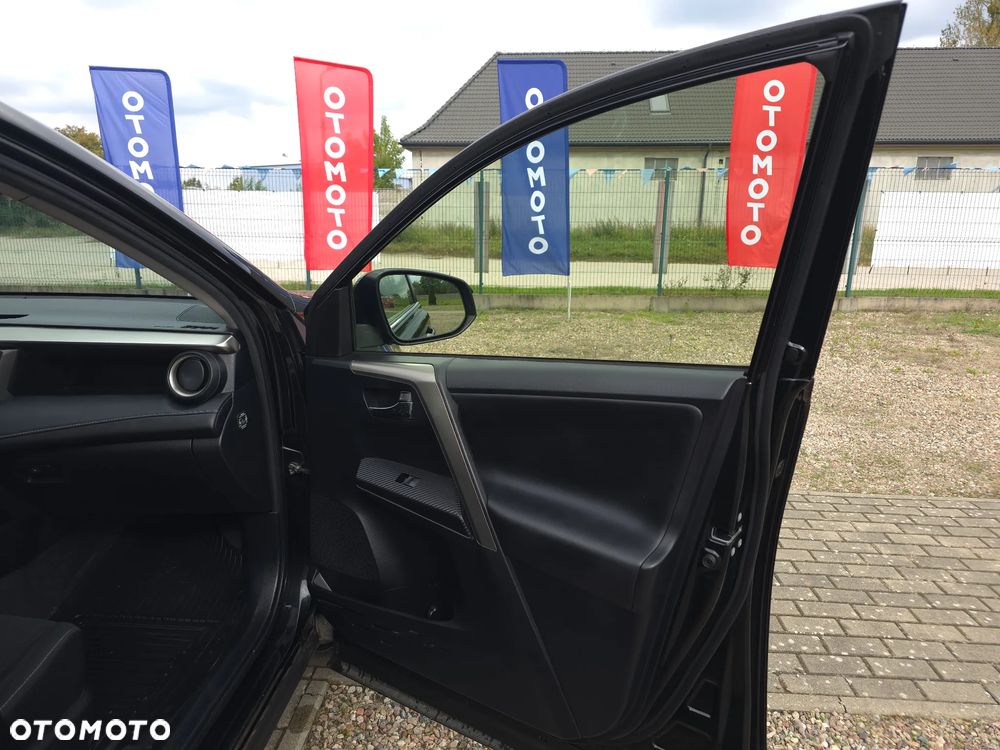 Toyota RAV4 2.0 D-4D Premium - 14