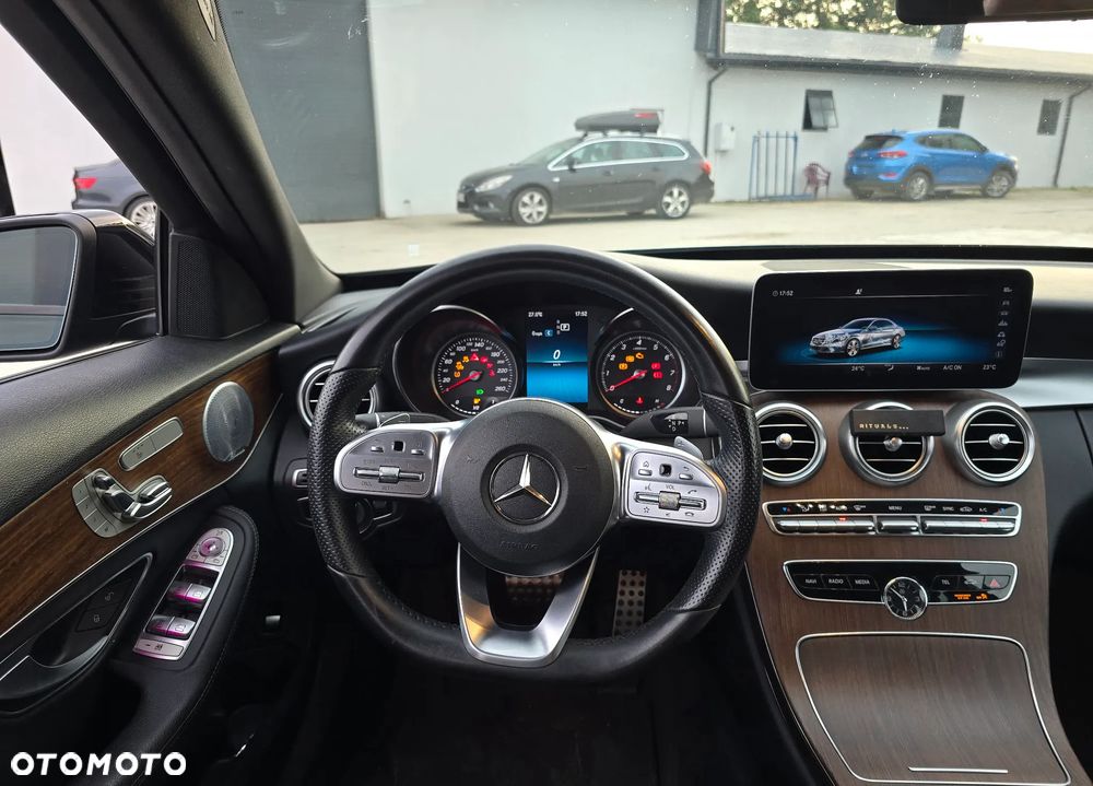 Mercedes-Benz Klasa C 300 9G-TRONIC Night Edition - 26